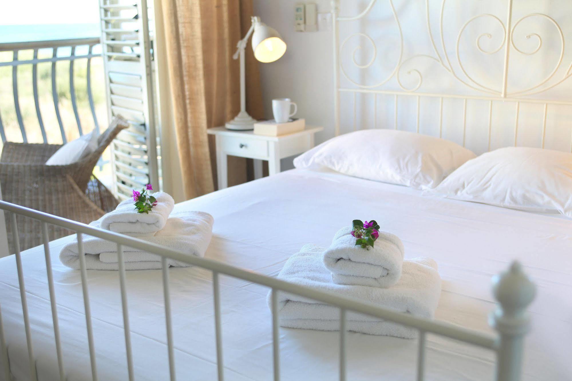 House 7, The Artisan Resort Протарас Екстериор снимка